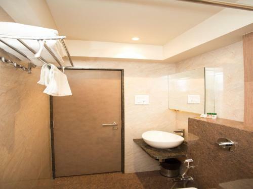 Hotel Royal Classic Thane