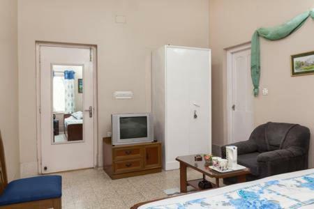 At Narayaniz Ace Bnb