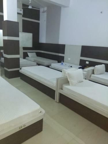 Hotel Rk Residency