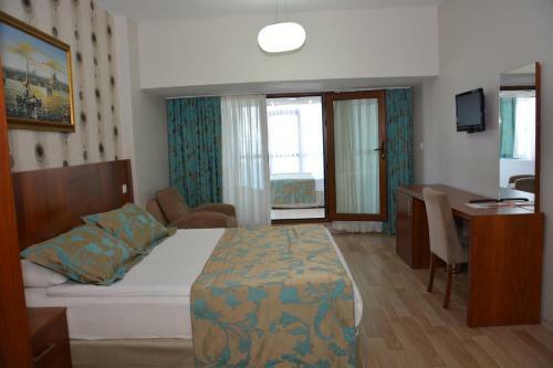 Grand Karot Hotel
