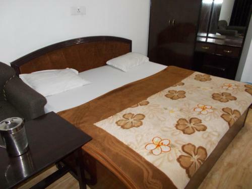 Hotel Sarovar Mall Road Nainital
