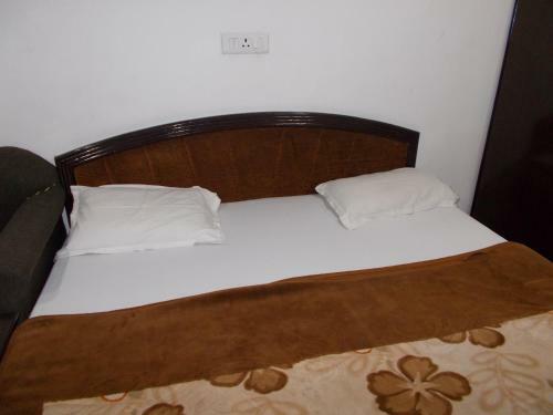 Hotel Sarovar Mall Road Nainital