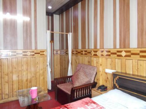 Hotel Sarovar Mall Road Nainital