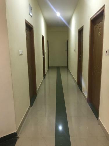 Hotel Suvarna Compact