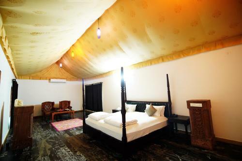 Hotel Sinny's Leopard Camp & Resort