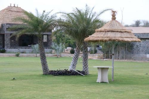 Hotel Sinny's Leopard Camp & Resort