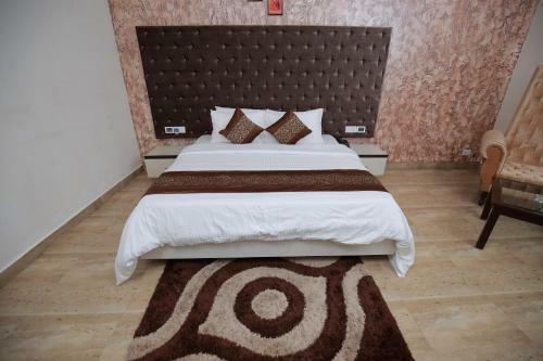 Hotel The Royal Paradise