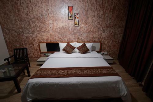 Hotel The Royal Paradise