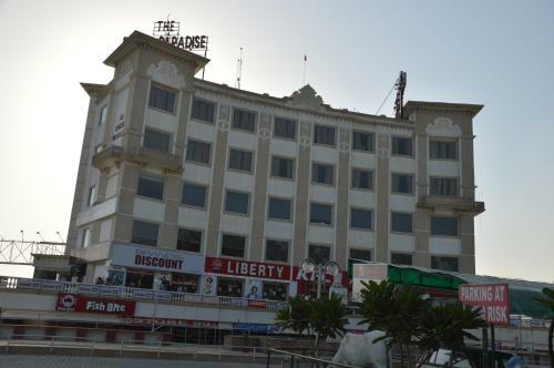 Hotel The Royal Paradise