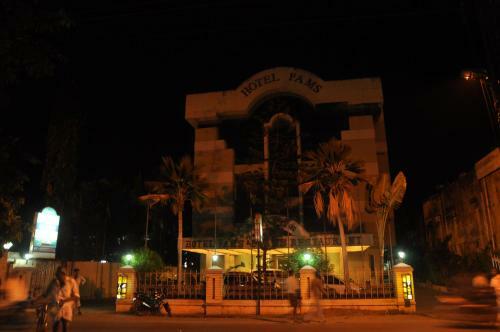 Hotel Pams