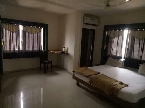 Hotel Jk Rooms 133 Ankleshwar Gidc