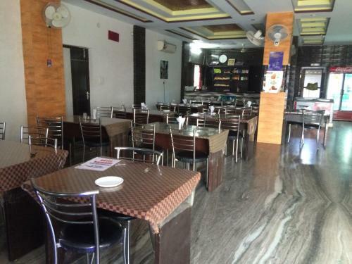 Hotel Rajhans