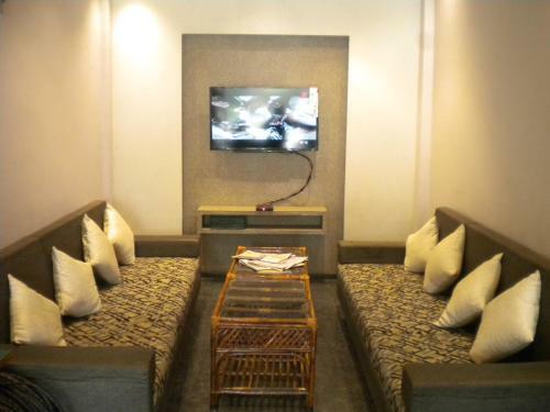 Hotel Aamantran Avenue
