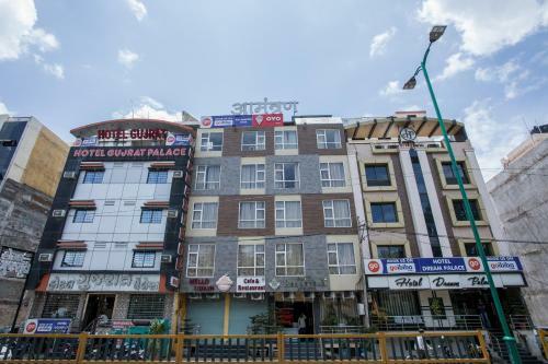 Hotel Aamantran Avenue