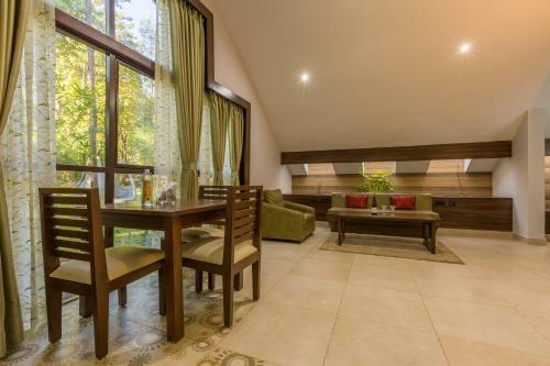 Hotel Siri Nature Roost