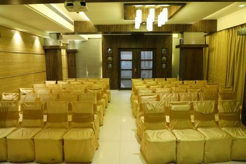 Hotel Alka Residency
