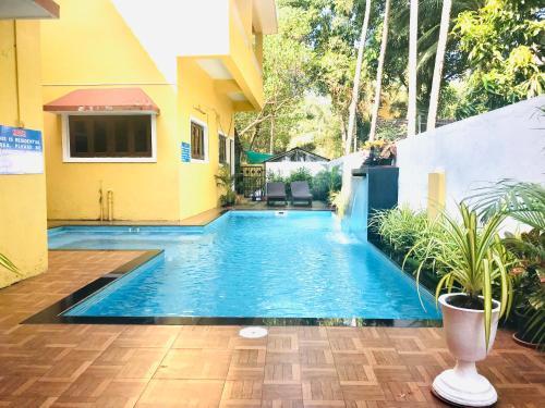 Villa 6 Bhk With Pool & Jacuzzi.
