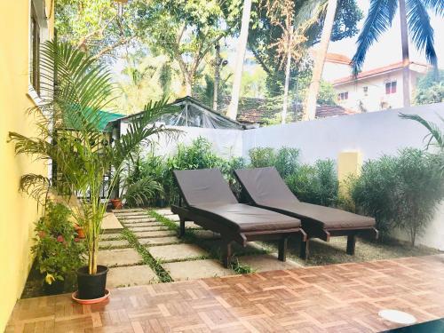 Villa 6 Bhk With Pool & Jacuzzi.