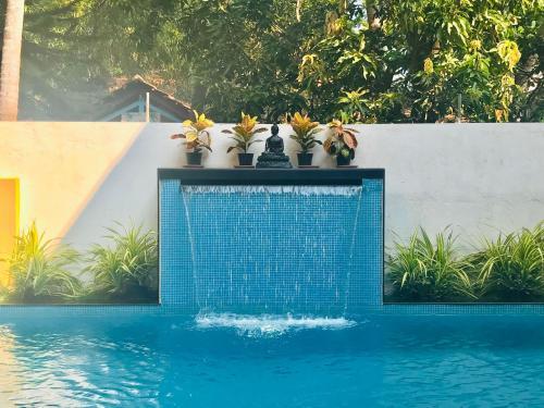 Villa 6 Bhk With Pool & Jacuzzi.