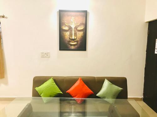 Villa 6 Bhk With Pool & Jacuzzi.