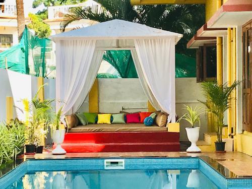 Villa 6 Bhk With Pool & Jacuzzi.