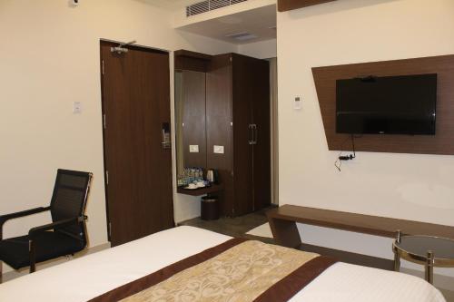 Hotel Grand Gayathri