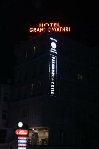 Hotel Grand Gayathri