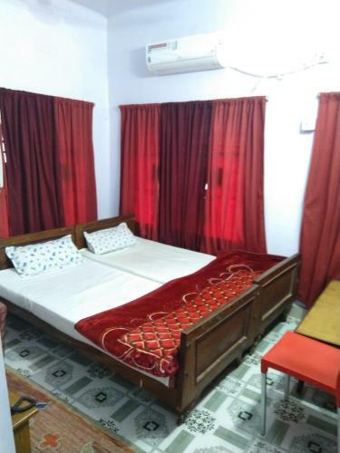 Chaiti Lodge - Santiniketan Bolpur