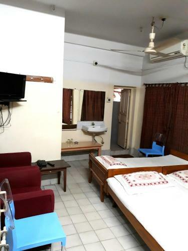 Chaiti Lodge - Santiniketan Bolpur