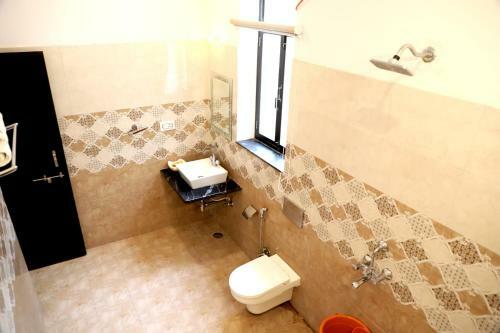 Hotel Aravali Hills Resort