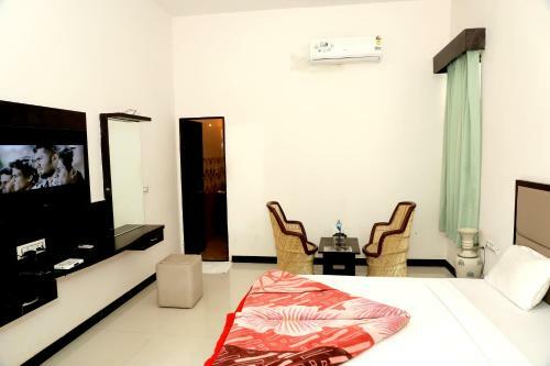Hotel Aravali Hills Resort