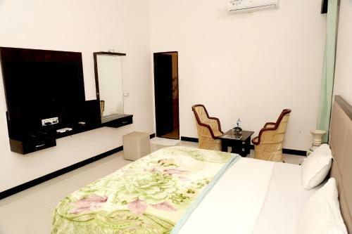Hotel Aravali Hills Resort