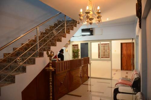Hotel La Flora Paradise Residency ,yercaud