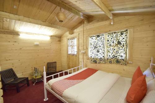 Hotel Oyo 4692 Ks Palace Srinagar