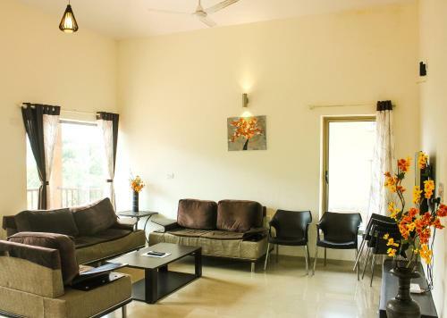 52 Hill View Villa