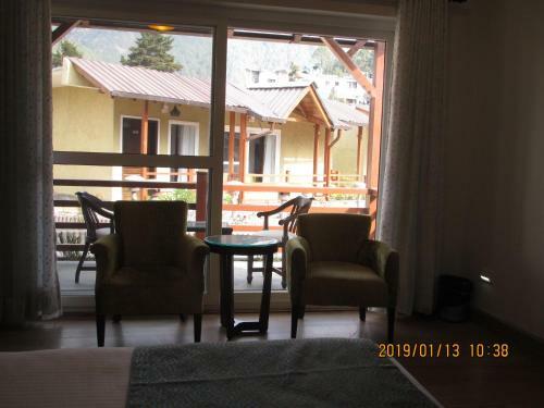 Hotel Econostay Misty Oaks