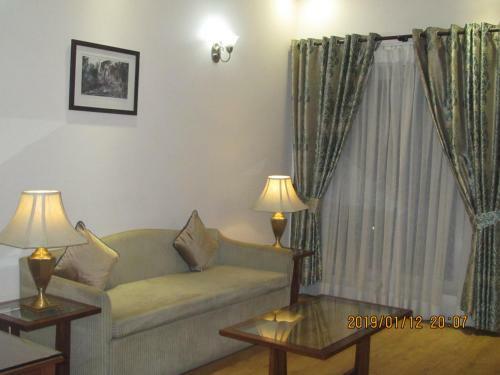Hotel Econostay Misty Oaks