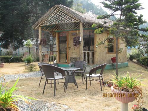Hotel Econostay Misty Oaks