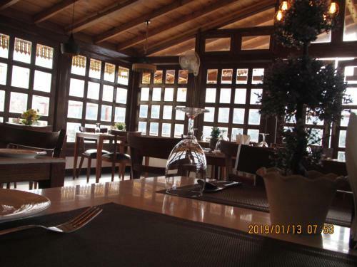 Hotel Econostay Misty Oaks