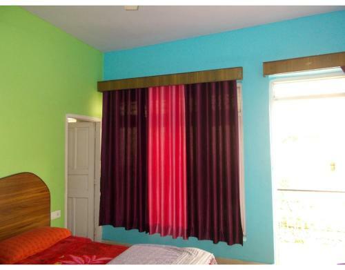 Hotel Deluxe Stay At Mall Road