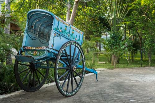 Hotel Mantra Koodam-cgh Earth