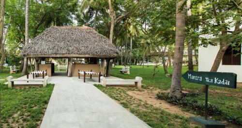 Hotel Mantra Koodam-cgh Earth