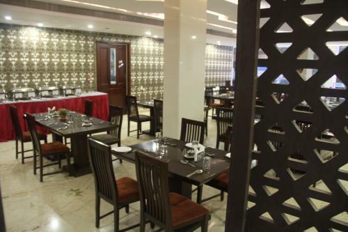 Lakshmi Hotel