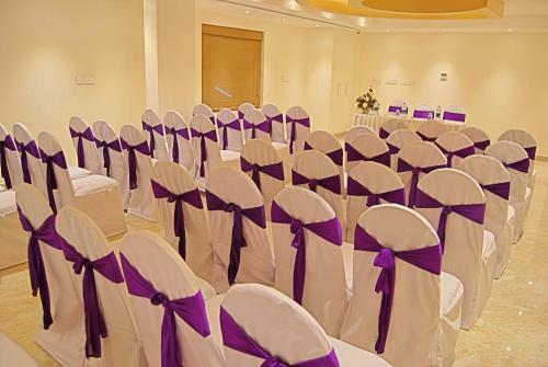 Hotel Poppys Anukula Residency