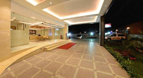 Hotel Poppys Anukula Residency