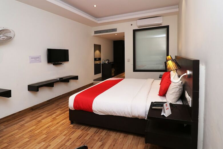 Hotel Capital O 19296 Joy Inn & Suites