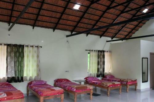 Non A/c Cardamom Dormitory Stay