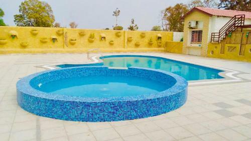 Hotel Royal Karhandla Resort
