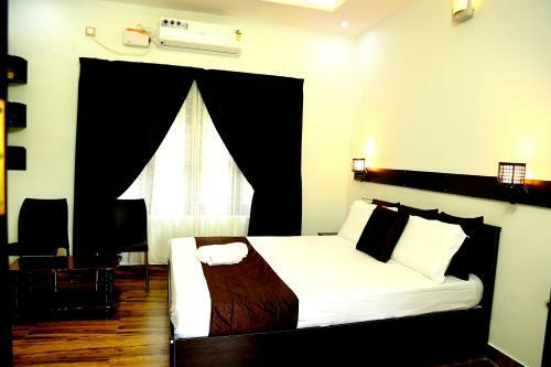 Amritham Holidays