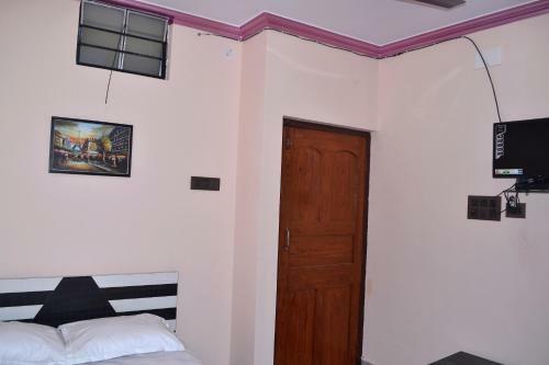 Hotel New Mukherjee Lodge